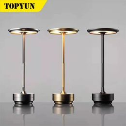 Simple charging desk lamp restaurant bar desk lamp dimming atmosphere retro portable charging touch USB desk lamp 240105