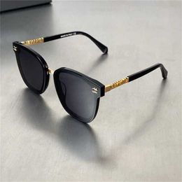 22% OFF New High Quality Xiaoxiangjia sunglasses high sense letter leg black frame plate milk white Sunglasses female