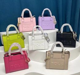 Luxury designer tote bag Women Fashionable letter tote bag personalized embossed letter crossbody bag