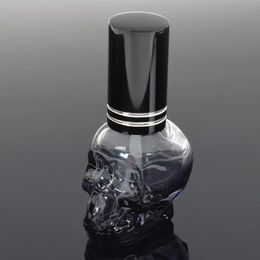 8ml Personalised skull shape refillable portable empty glass perfume bottle travel mini pressure spray perfume bottle new 230106