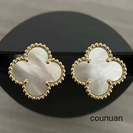 Designer Clover Studs Earring Vintage Four Leaf Clover Charm Stud Earrings Back Mother-of-Pearl Stainless Steel Gold Studs Agate for Women wedding Jewellery gift 1 YVE8