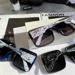 58% Wholesale of sunglasses Small Fragrant Style Large Frame Premium Sense INS Fashion Sunglasses for Women's Trendy Wide Legs