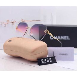 58% Wholesale of sunglasses 21 New Xiaoxiang Women's Fashion Trend Metal Colorful Sunglasses Personalized Borderless Glasses 2262