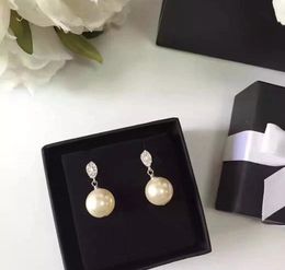 Top Designer Earrings Pearl Earrings Woman Luxury Letter Women Diamond Earrings Jewelry