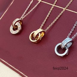 Gold Women Love Necklaces for Men Designer Jewellry 18K Rose Gold Silver Circular Diamond stainless steel Jewellery Birthday Gift Dhgate Wholesale
