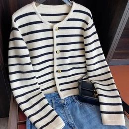 Korean Fashion Sweater Cardigan White Black Striped Knitted Women Long Sleeve Casual Short Tops Style 240106