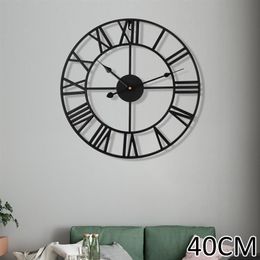 40cm Large Outdoor Garden Wall Clock Nordic Metal Roman Numeral Wall Clocks Retro Iron Round Face Black Home Office Decoration LJ22177