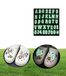 100PCS/LOT Glow in The Dark Charms PVC Noctilucence Accessories Decoration Bad Bunny for JIBZ Button Charm1569202