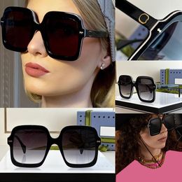 Designer fashiona oversized rectangular frame sunglasses for women luxurious and highquality UV400 resistant glasses outdoor beach party sunglasses GG1241S