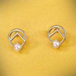 Women Luxury Logo Brass Exquisite Earrings Famous Italian Brand Designer Classic Round Elegant Inlaid Pearl High Quality Copper Charm Jewellery Mother Fashion Gift