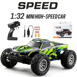 1 32Proportion Remote Control Car Max 20 Kmh 24Ghz HighSpeed Allterrain Outdoor Electric Toy 240106