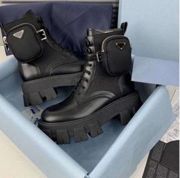 Boots 2022 Women Designers Oversized Leather Shoes Men Ankle Martin Monolith Boot Military Inspired Combat Platform Womens Bottom Nylons
