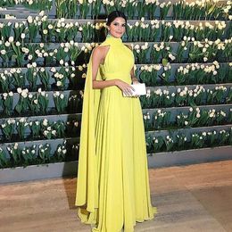 Elegant Arabic Dubai A Line Prom Dresses With Wrap Sleeveless High Neck Yellow Chiffon Formal Occasion Dress Floor Length Evening Gown 2024