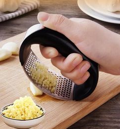 Manual Garlic Press Rocker with Handle Stainless Steel Garlic Crusher Squeezer Slicer Mincer Chopper Kitchen Gadget Tool3152621