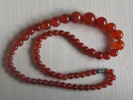 Crafts Chinese Nature Agate Jade Red Colour Round Pearls Women's Necklace Pendants