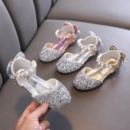 Girls Princess Flat Shoes Beading Bowknot Summer Fashion Children's Sequins Sandals Wedding Footwear Kids Soft Bottom Flats 240108