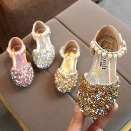 Вечерние танцевальные туфли принцессы для девочек, студенческие туфли на плоской подошве, детская обувь для девочек, сандалии с жемчужными пайетками, детская обувь для выступлений CSH1218 240108