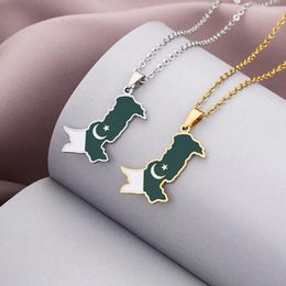 Pendant Necklaces Fashion 18 K Gold Plated Map Dropping Oil Stainless Steel Asia Continent Pakistan Flag Necklace For Women