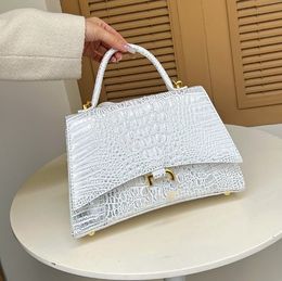 Winter New Fashion High Sense Crocodile Pattern Small Square Bag All-Match Bag Women's Cross-Body Bags