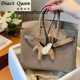 Designer Woman Handbag Queen's Bag 2024 New Women's Genuine Leather Handbag Top Layer Cowhide with logo B K