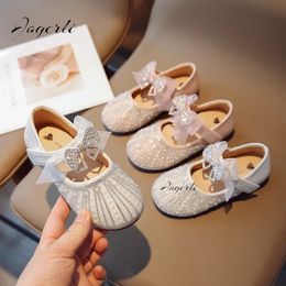 Barnflickor Princess Shoes Soft Sole Pu Leather Flats Children Rhinestone Crystal Footwear Storlek 23-35 240108