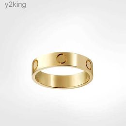 4mm 5mm 6mm Titanium Steel Alloy Silver Love Ring Mens Womens Rose Gold Fashion Screw Jewellery Designer Luxury Couple Wedding Promise Rings Gift Size 5-11 L1DR