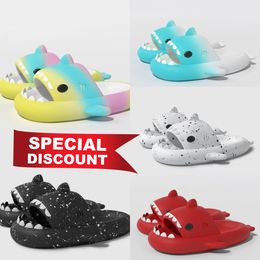 Designer sandals shark slides sandals mens womens rainbow Slippers Beach Indoor sandals pantoufle Hotel house slides for wemen Size 35-45