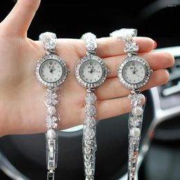 Wristwatches Women's Light Luxury Watch Brand Diamond Set Glow Quartz Waterproof Bracelet Fashionable And Elegant Female V82