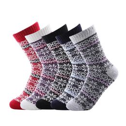 5 Pairs/Set Men's Long Indoor Floor Socks Winter Warm Fuzzy Wool Socks Casual Snowflake Thick Sock Christmas Sock year Gift 240108