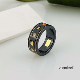 Designer Love Ring ceramic gold rings with chip fashion Jewellery 18K gold silver plated black white G letter Rings Jewellery designers for women men party gift top qualit