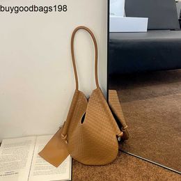 BottegaaVenetaa Solstice Bags This years popular fashion trend small bag for women 2024 new autumn and winter woven bucket commuting versatile shoulder