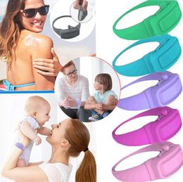Silicone Liquid Dispensing Bracelet Portable Hand Sanitizer Lotion Bracelet Wristband Wearable Hand Dispenser for Kid Adult5955181