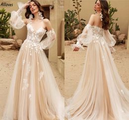 Abiti da sposa Bohemian Champagne Tulle A Line con maniche lunghe rimovibili Abiti da sposa applicati in pizzo floreale Sexy Sweetheart Bride Abiti Da Sposa CL3179