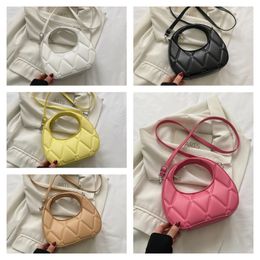 Retro ring crescent bag female rhombic three-dimensional candy-colored hand bill of lading shoulder bag 2024 new style CCJ3221