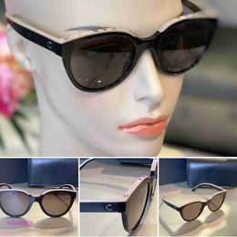 Osj4 Sunglasses Hot Designer for Women Womens Retro Eyewear Luxury Cat Eye Uv400 5414 5417 Protect Lenses with Letter Frames Butterfly Sun Glasses B