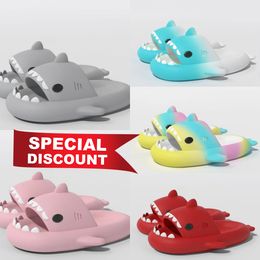 Rainbow Shark Slifors Womens Beach Beach Designer Indoor Slides Sandali Pantoufle Hotel Hotel Dimensioni 35-45 184 WO 4298532