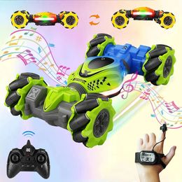 24G RC Car Toy Radio Remote Control 4WD Watch Gesture Sensor Rotation Twist Stunt Drift Vehicle for CHildren Kids 240106