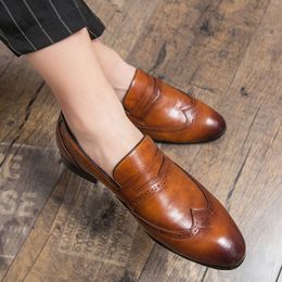 Loafers Mens Fashion Casual Dress Classic Formal Carving Men Handmade Slip-on Elegantes Leather Gents Wedding Shoes