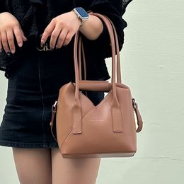 Genuine Leather Fashionable And Versatile Single Shoulder Crossbody Underarm Handbag Niche Multifunctional Women's Bag