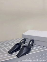 Slippers Fashion Casual Square Head Sandals Back Empty Simple Mueller Outside Wear Flip Flops Solid Low Heels Sandalias De Mujer