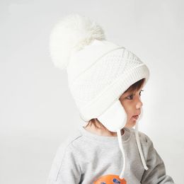Winter Kids Hat Big Pompom Cartoon Cotton Knit Baby Beanie Hats for Boys and Girls with Fleece Lining Bomber Caps for Children 240108