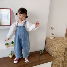 Koreanischen stil Frühling Kinder Kinder Übergroßen Breite Bein Denim Overalls Baby Kleidung Jungen Mädchen Lose Alle-spiel Casual Hosen 240108