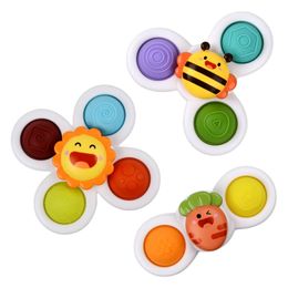 3st Suction Cup Spinner Sun Bee Carrot Spinning Tops Toddler Baby Bath Sensory Toys Födelsedagspresent till barn