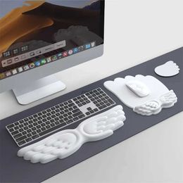 Mouse Pads Wrist Rests Mousepad Angel Shaped Keyboard Wrist Rest and Mouse Pad Combo Unique Design Perfect Gift for GamersL240105