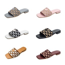 Pantofole di moda estate donne designer di lusso sandali ragazze spiaggia sandalo sandalo a infraspanti moca
