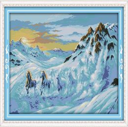 Horses running in the snow Cross Stitch Craft Tools Embroidery Needlework sets counted print on canvas DMC 14CT 11CT Home decor pa6455636