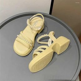 Slippers Hypersoft Low-heeled Ladies Shoes Summer 2024 Women's Sandals Black Sneakers Sport Losfers Fast