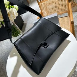 2024 b Home Designer Hourglass Bag Crossbody Limited Edition Female Brand Luxury Fashion Shopping Coin Purse Small Sweet Mobile Phone Mini Glossy Wax Leather