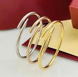 Nail BracelHigh quality luxury Classic bracelet designer bracelet Fashion unisex cuff bracelet gold jewelry Valentines Day gift