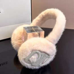 Luxury Designer Ear Muffs Winter Fur Earmuffs Female Rabbit Classic Brand Designer Ce Women Men Warm Plush Earmuffs Accessories Hats Scarves